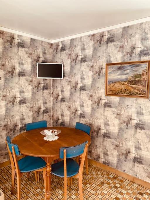 Appartement Musee Le Jour-J Ouistreham Bagian luar foto